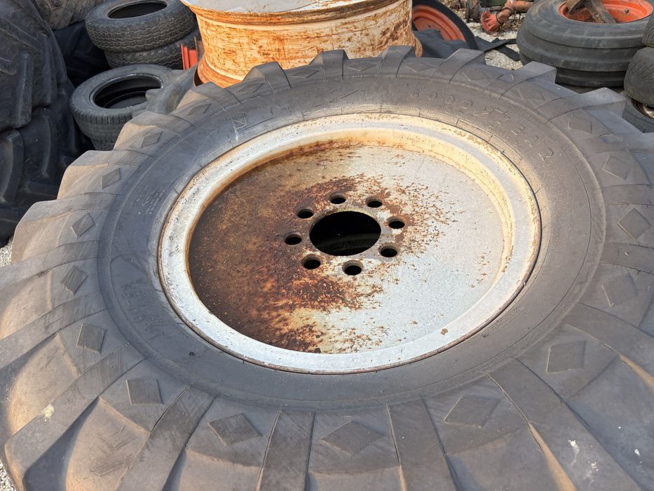 Roti cauciucuri tractor ford 14/24