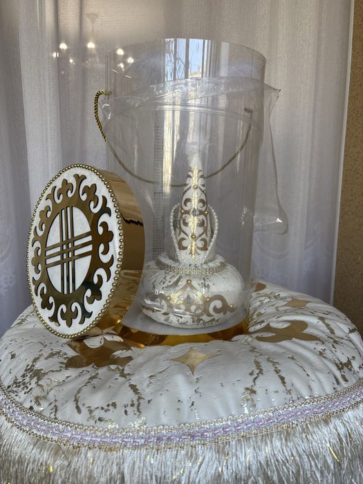 Сәукеле , келін көрпеше