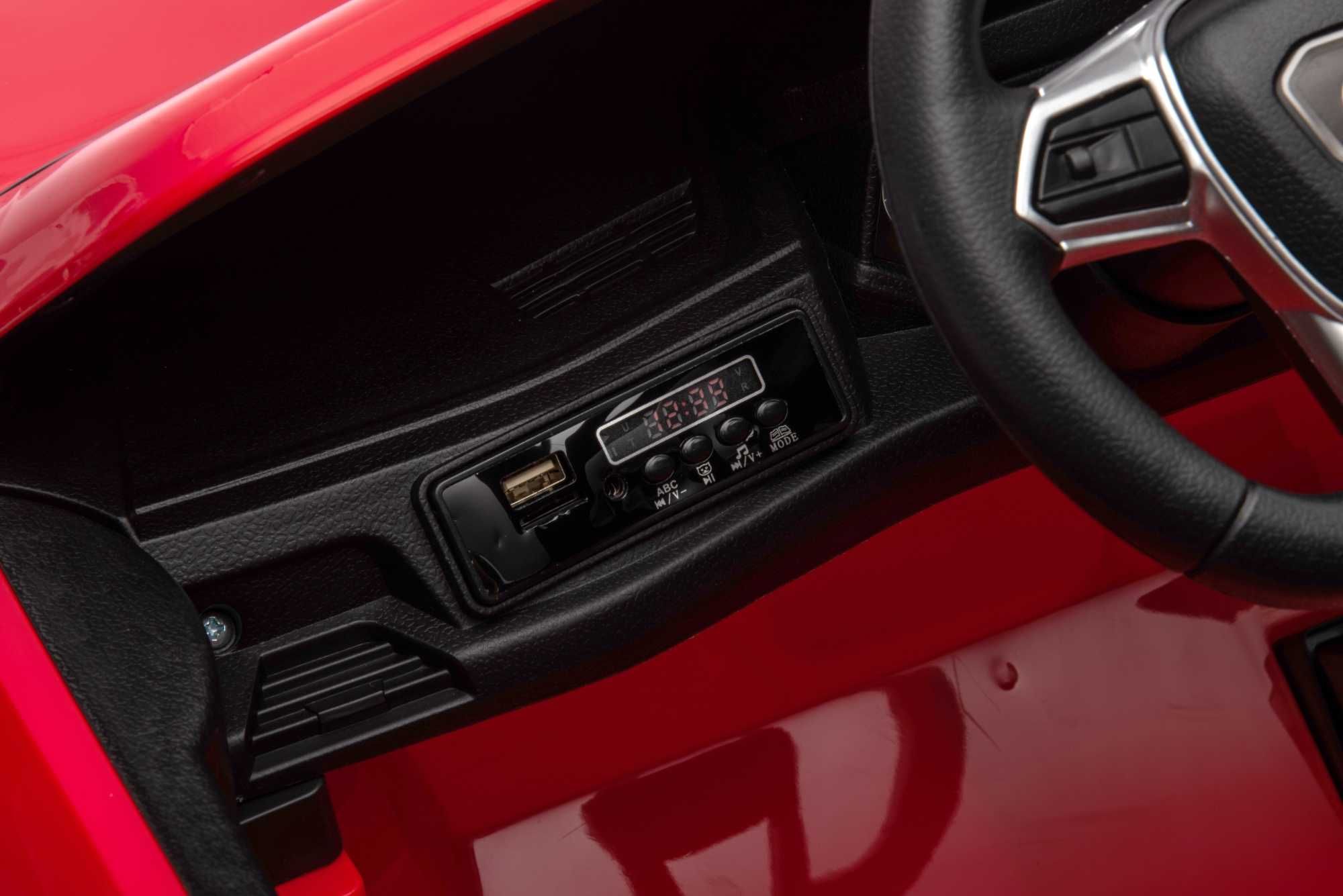 Masinuta electrica Audi E-tron GT cu echipare Premium si licenta