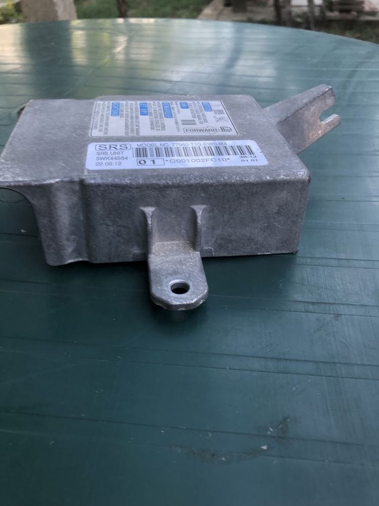 Продавам 2 броя  модули AIRBAG МОДУЛ HONDA CR-V
