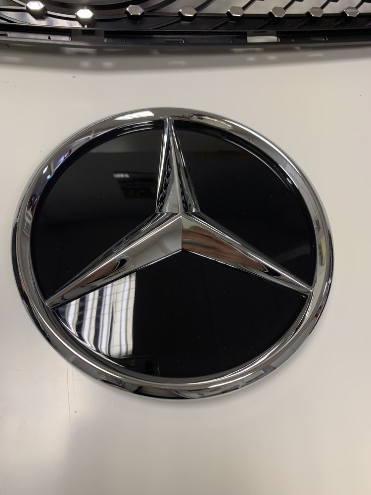 Решетка за Mercedes W218 CLS 2012-2014 Diamond grille
