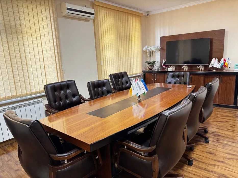 Аренла Нежилой Ц1, 250м2, автопарковка, 8 комната