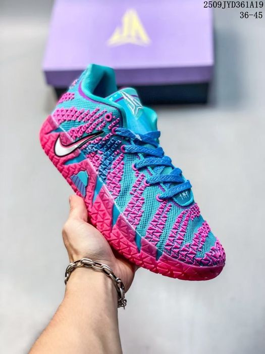 Ja 3 nike  (toate modelele)