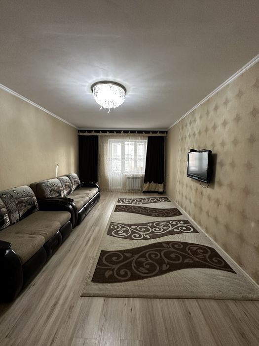 3х комнатная в районе 8 школы