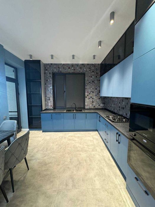 Сдается Хайтек Дом Ракат махалля под любой Бизнес !!! ЗВОНИТЕ ! 827*