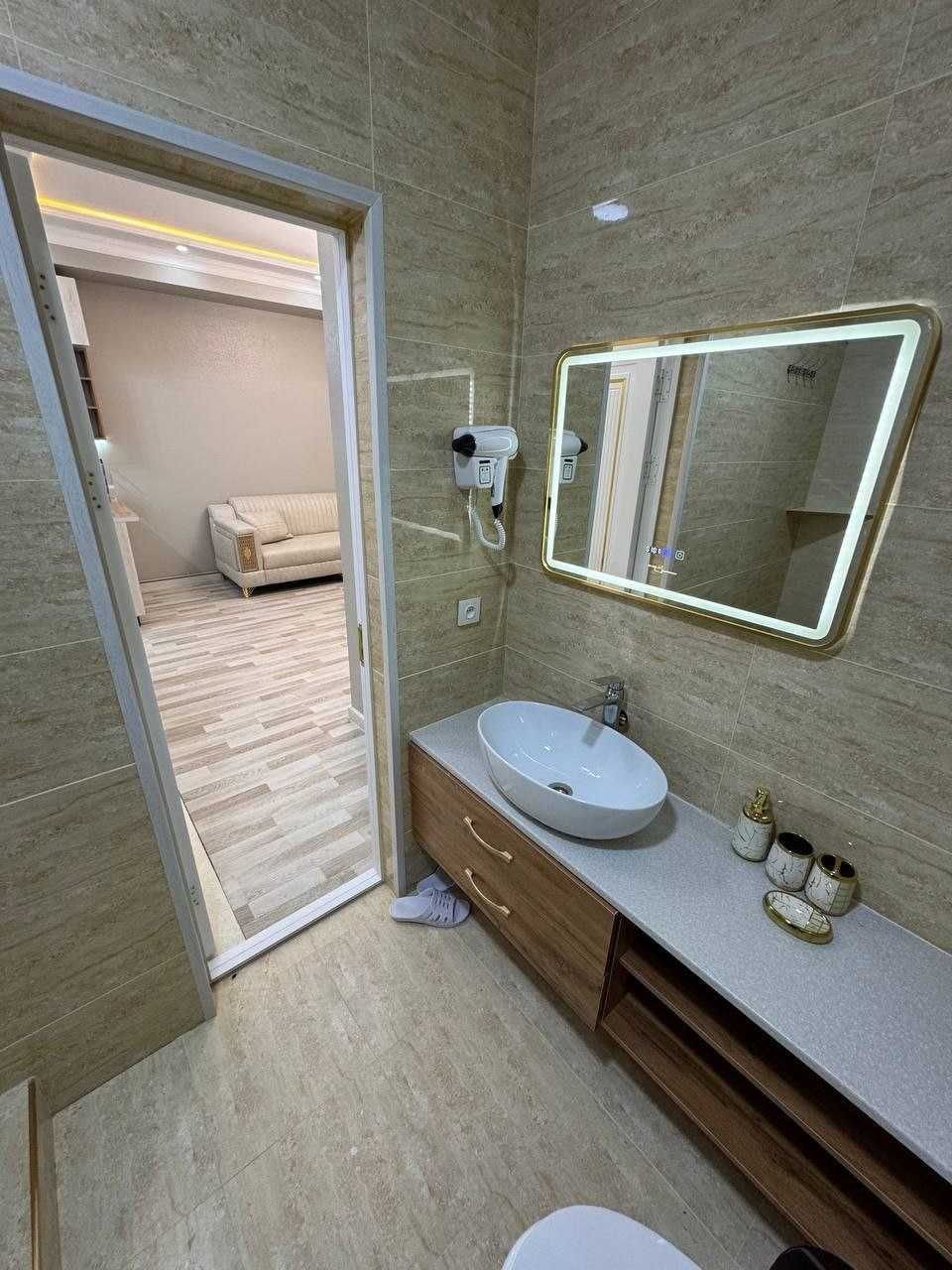 Срочно сдам новую квартиру на ул Бабура ориентир  (Пирамит Тавер) 779*