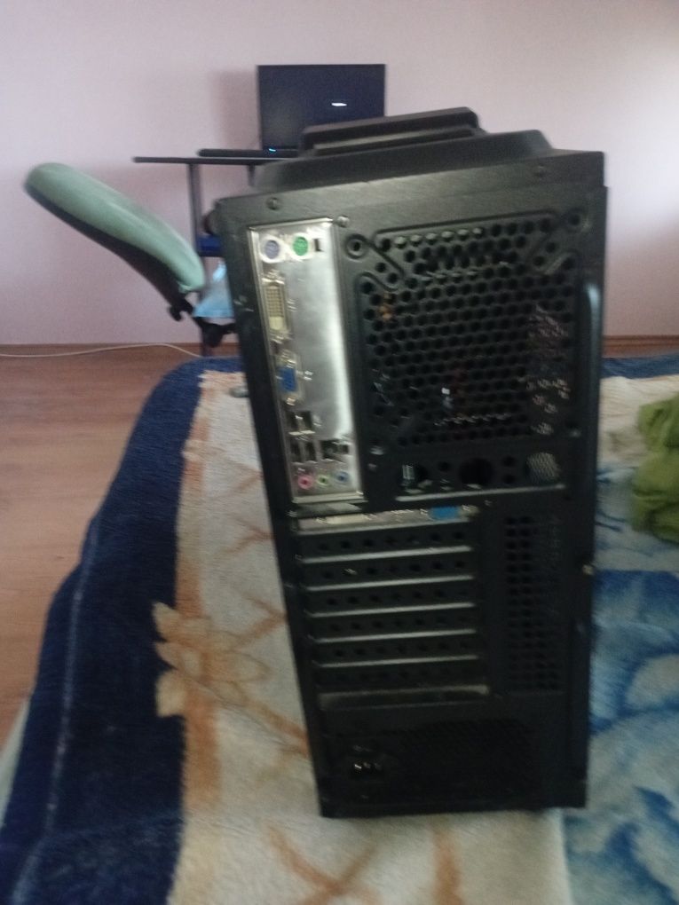 Calculator de birou la vanzare