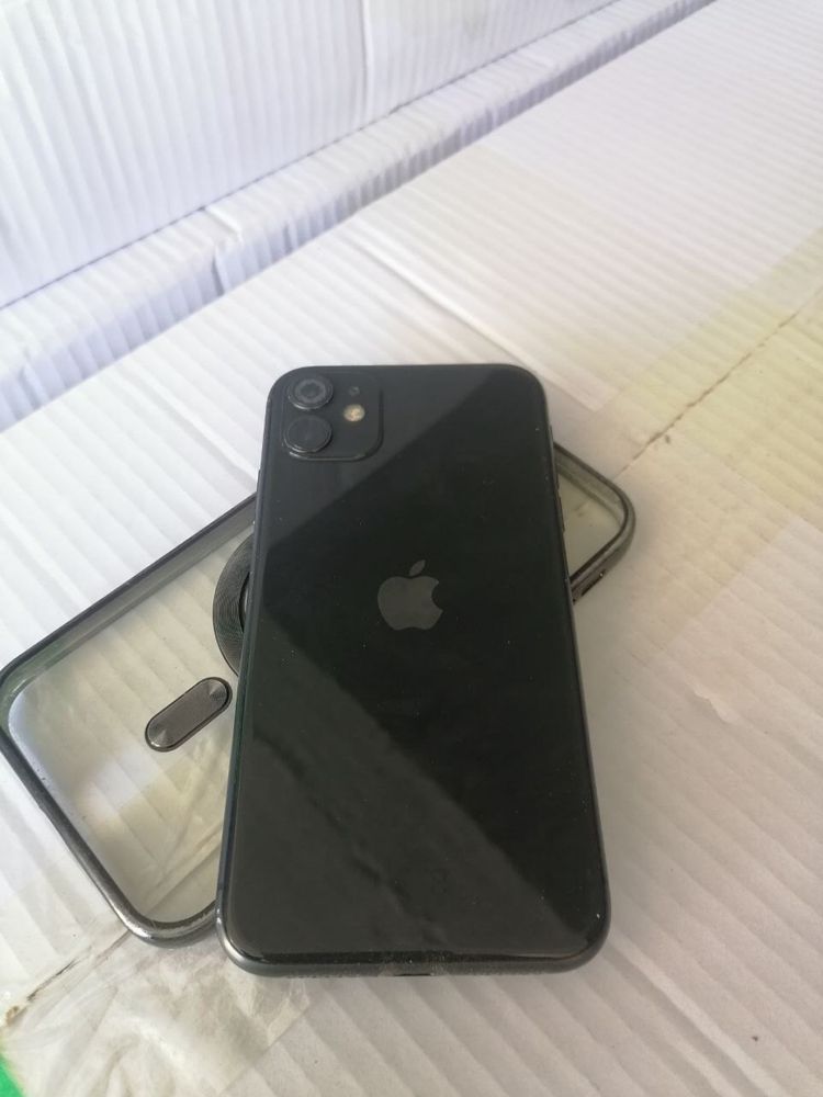 Iphone 11 128 tali emkusti 72