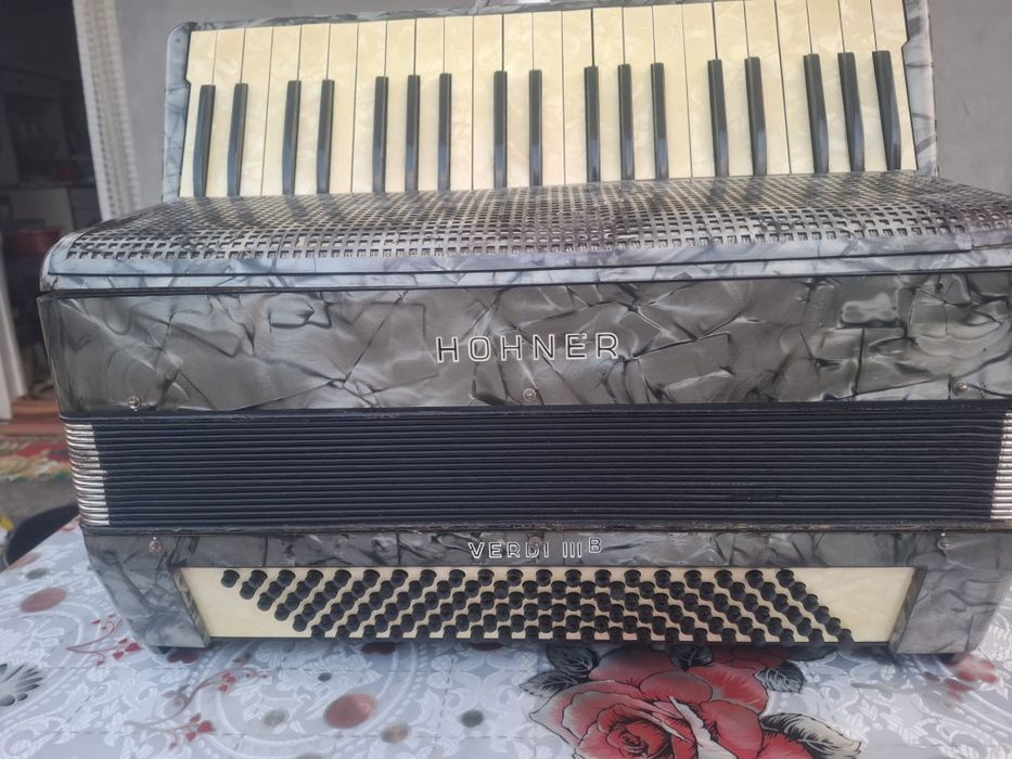 Hohner Verdi III B