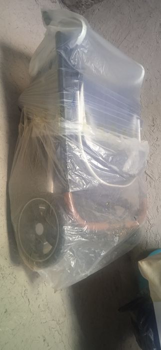 Bolalar kalyaskasi zamonaviy zur xolatda