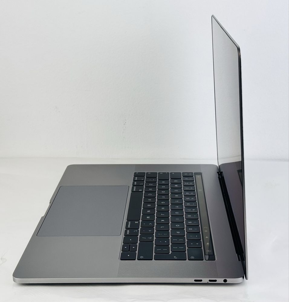 Macbook Pro 15 2018 i7 2,6Ghz 16RAM 1TB Space Gray Гаранция!
