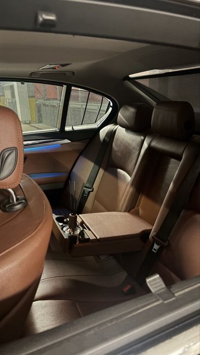 BMW Seria 5 F10 2.0 Bord Digital Trapa