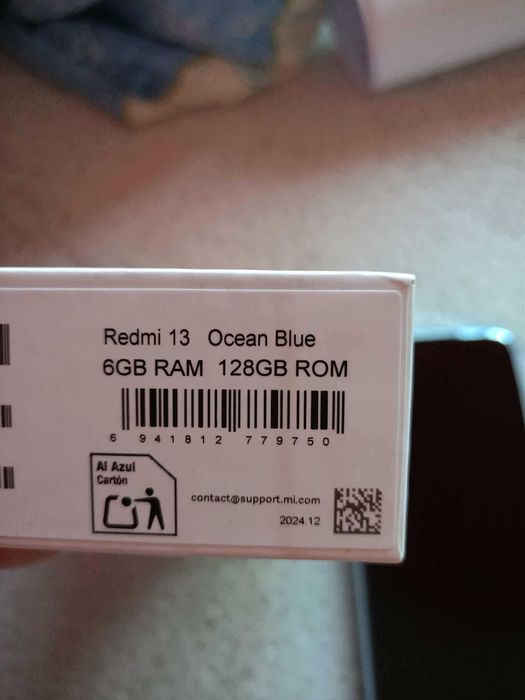 Телефон Redmi 13