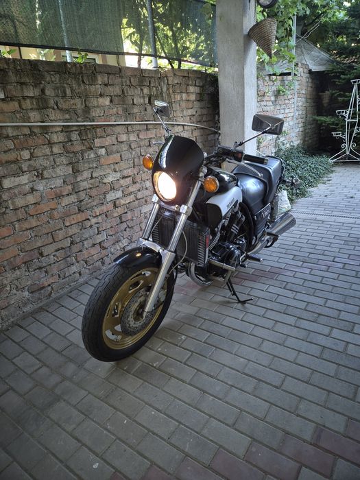 Yamaha VMAX, nu Suzuki,Honda,