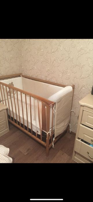 Продам детскую кроватку с новым матрасом