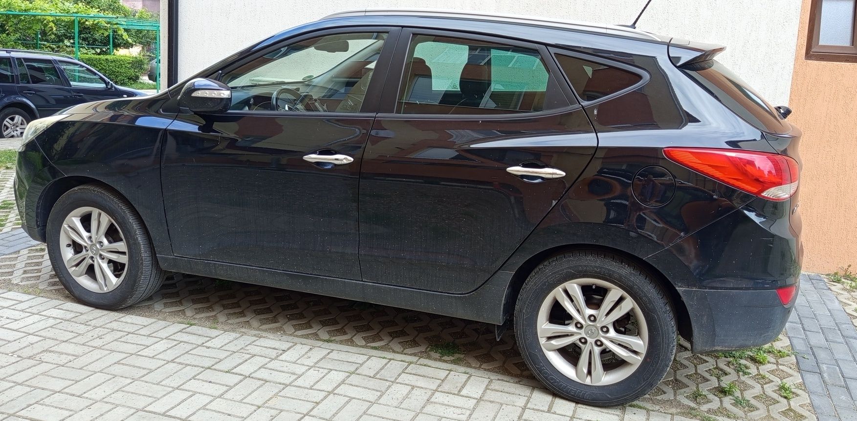 Vând Hyundai ix35
