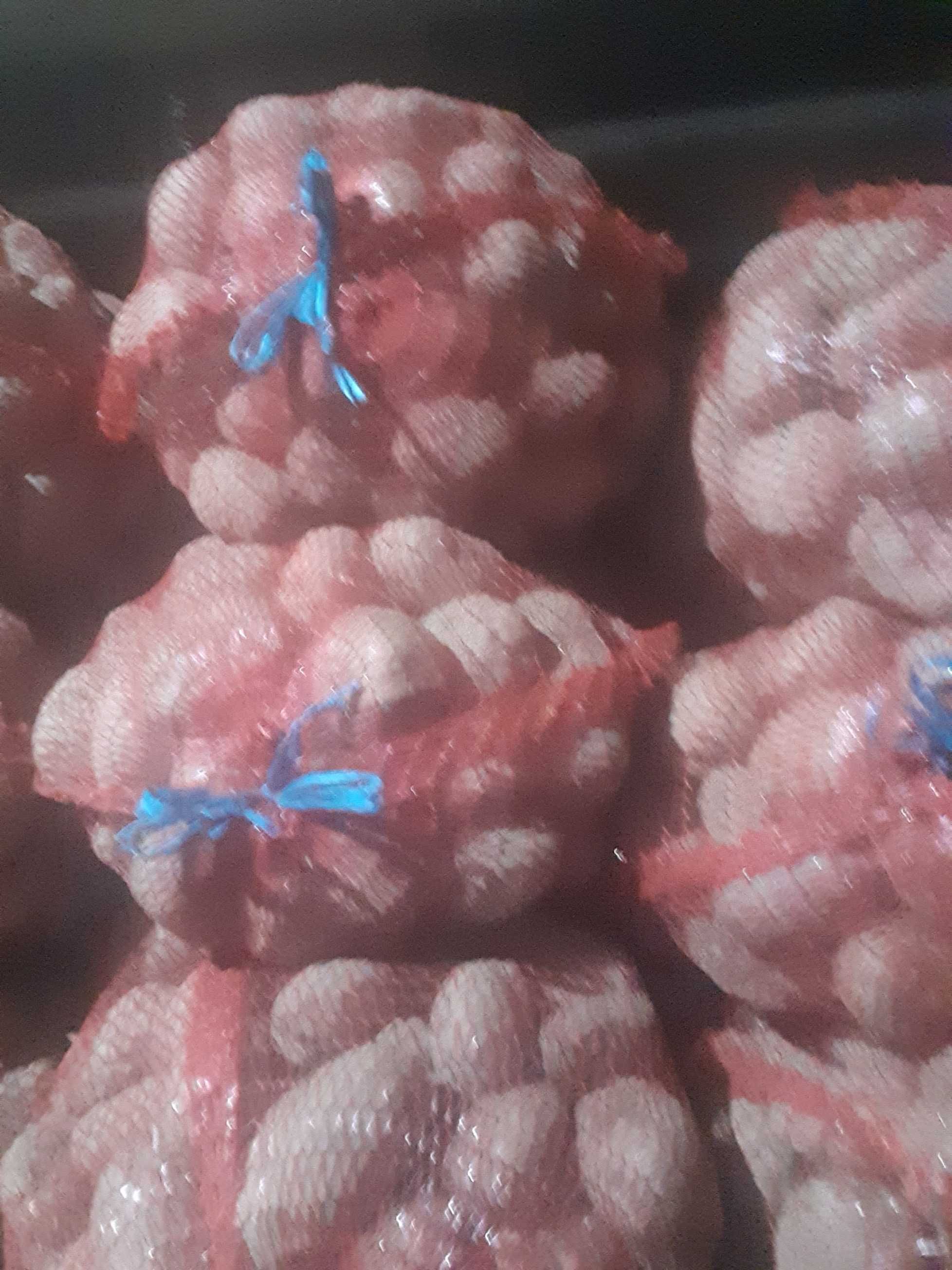 Cartofi rosii si albi de consum/ sămânță