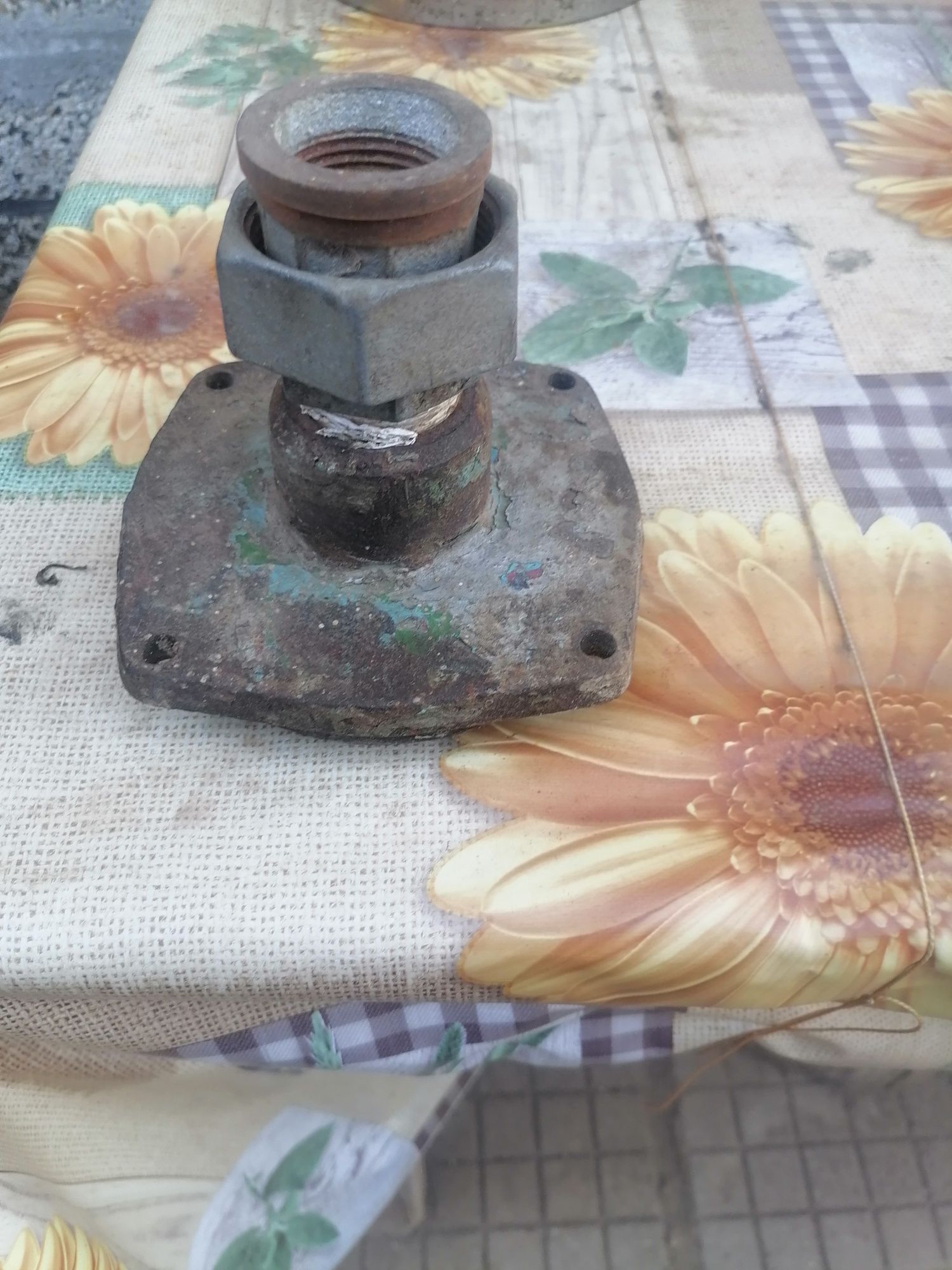 Продавам смукателен капак