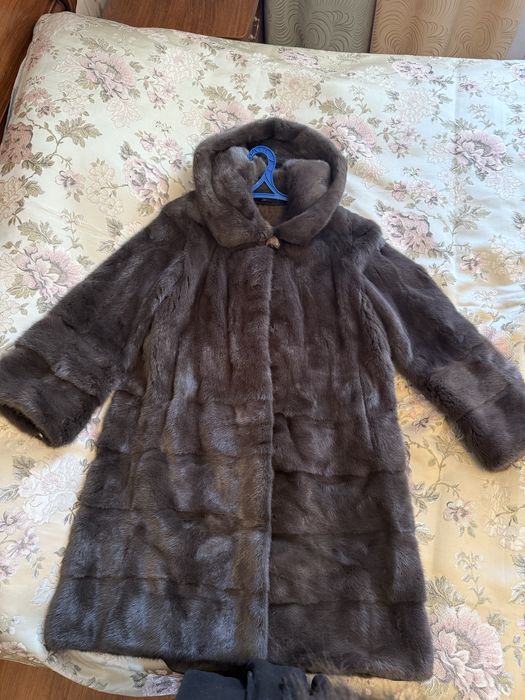 Продам шубу норковую