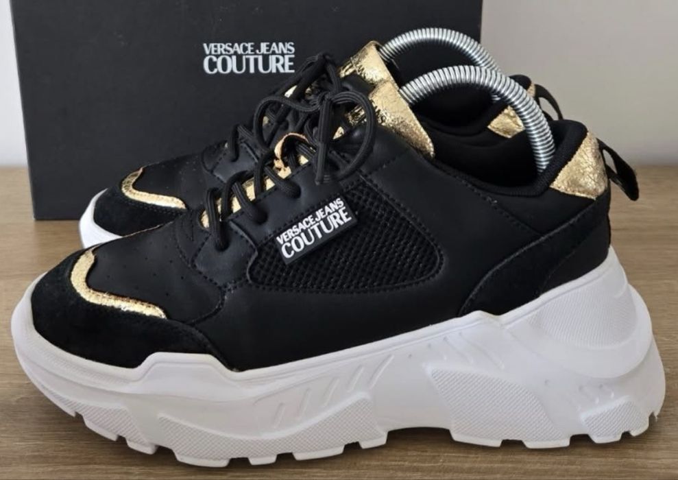 Чисто нови дамски обувки Versace Jeans Couture