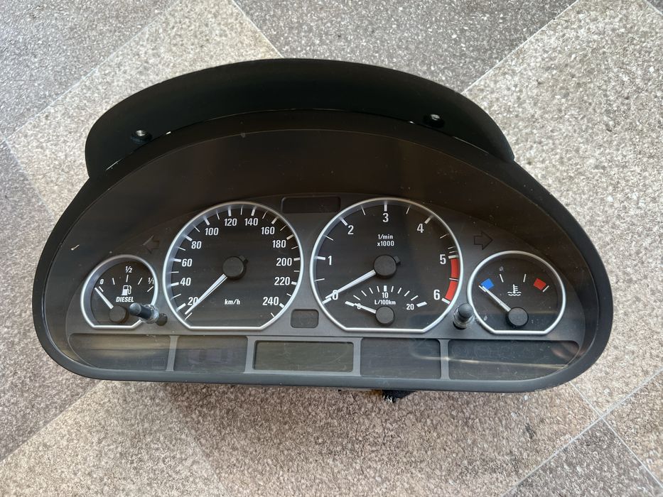 Ceasuri Bord Sport Bmw 320d E46 150CP Consola Kilometraj Turometru