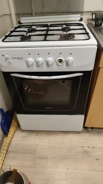 Газ плита б/у в отличном состоянии