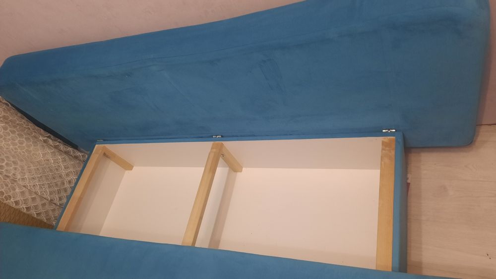 Продается диван в отличном состоянии