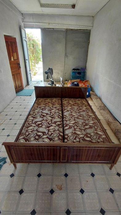 Спальный сотилади б/у холати яхши