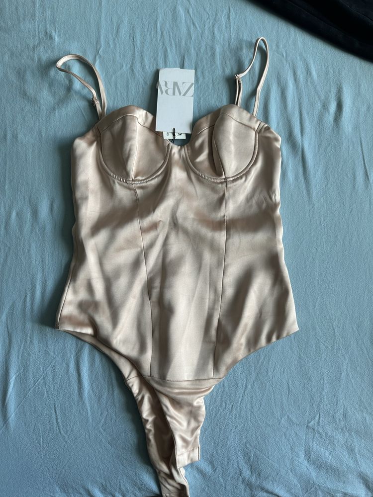 Страхотни летни сетове Zara