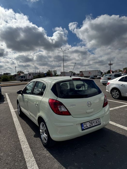 Opel Corsa D 2011