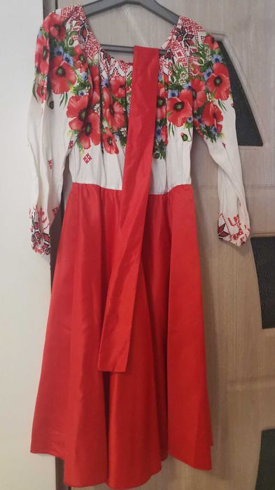 Rochie motive traditionale