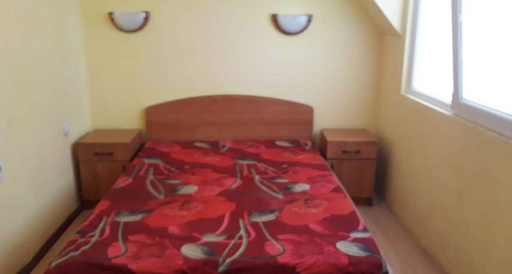 Дава се под наем Двустаен апартамент в Бургас, Възраждане - 90 кв.м за 102 € - Снимка #1