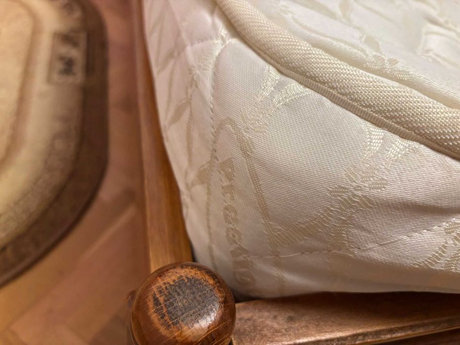 Saltea in stare buna