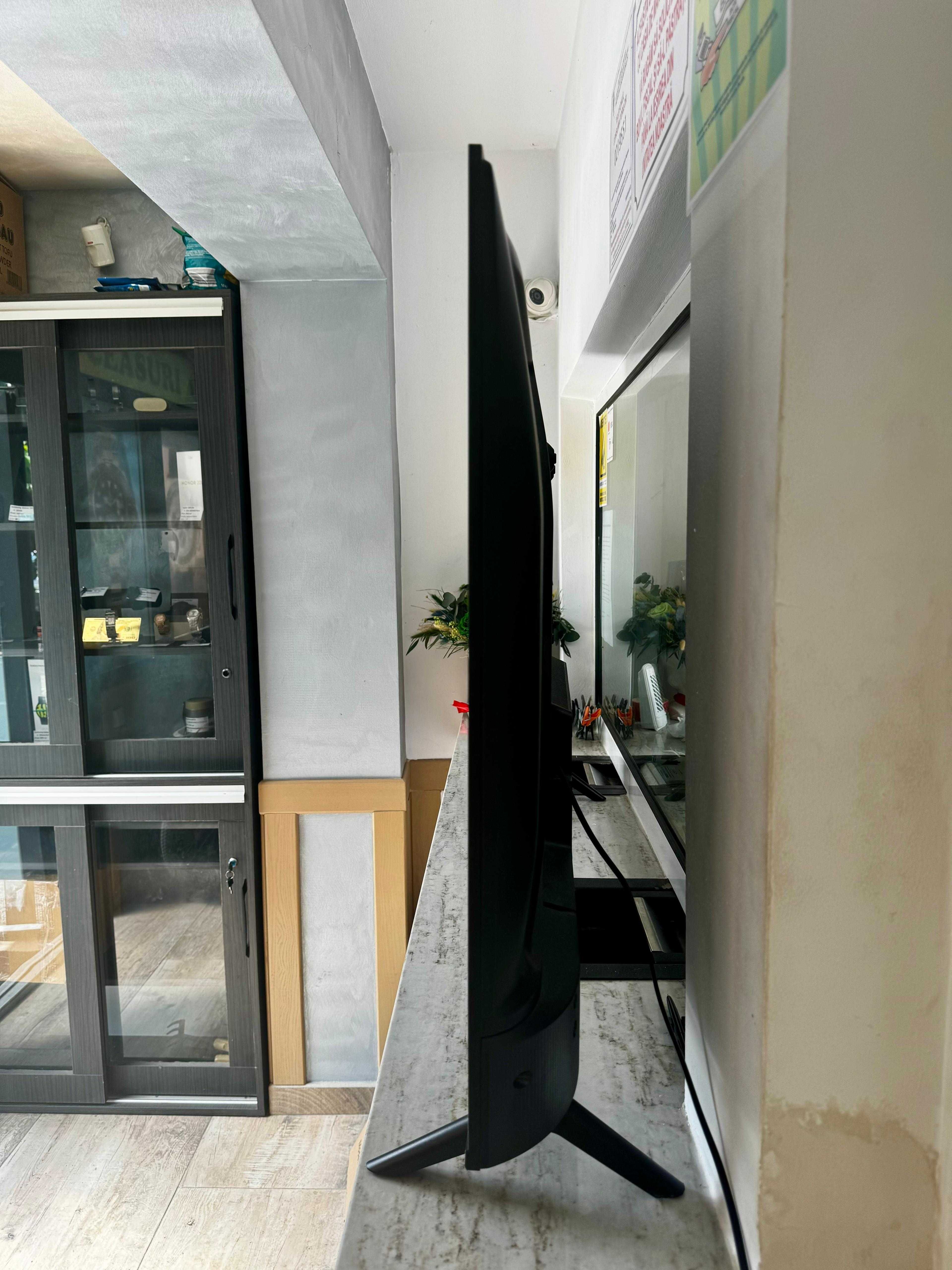 Televizor NEI LED  / 127cm / SmartTV / 4K Ultra HD