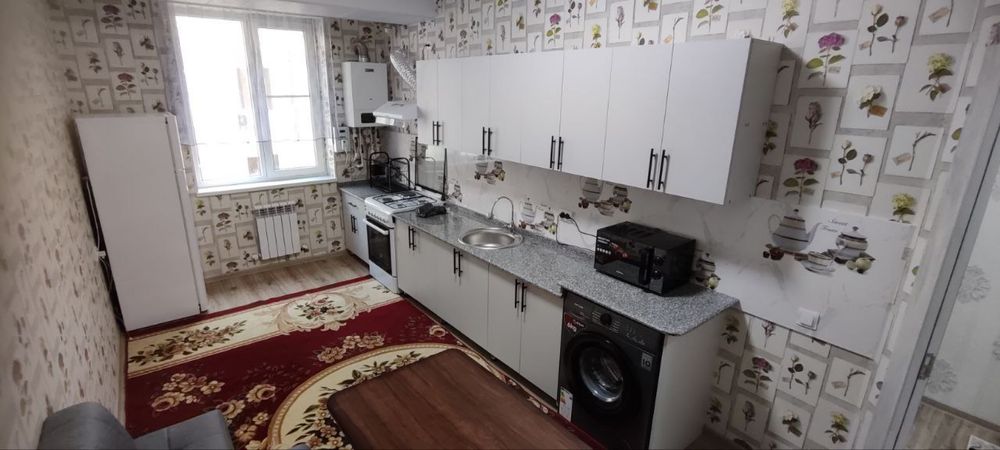 Срочно! Сдаётся 2 х ком квартира Рустам шурбо