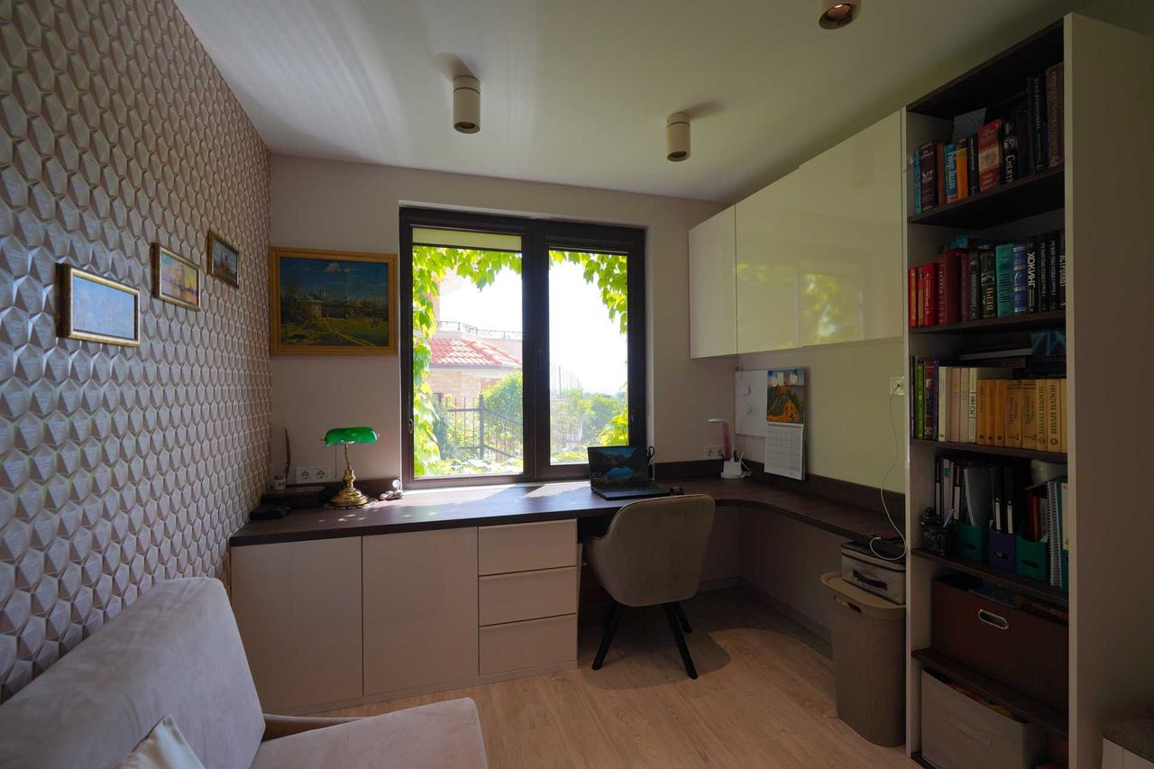 Продава се Многостаен апартамент в Варна, Спортна зала - 143 кв.м за 2518 €/кв.м - Снимка #14