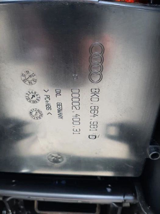 cotiera consola centrala audi a4 b8 8k  8k0864981d