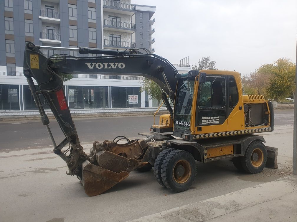 Ekskavator Volvo 145