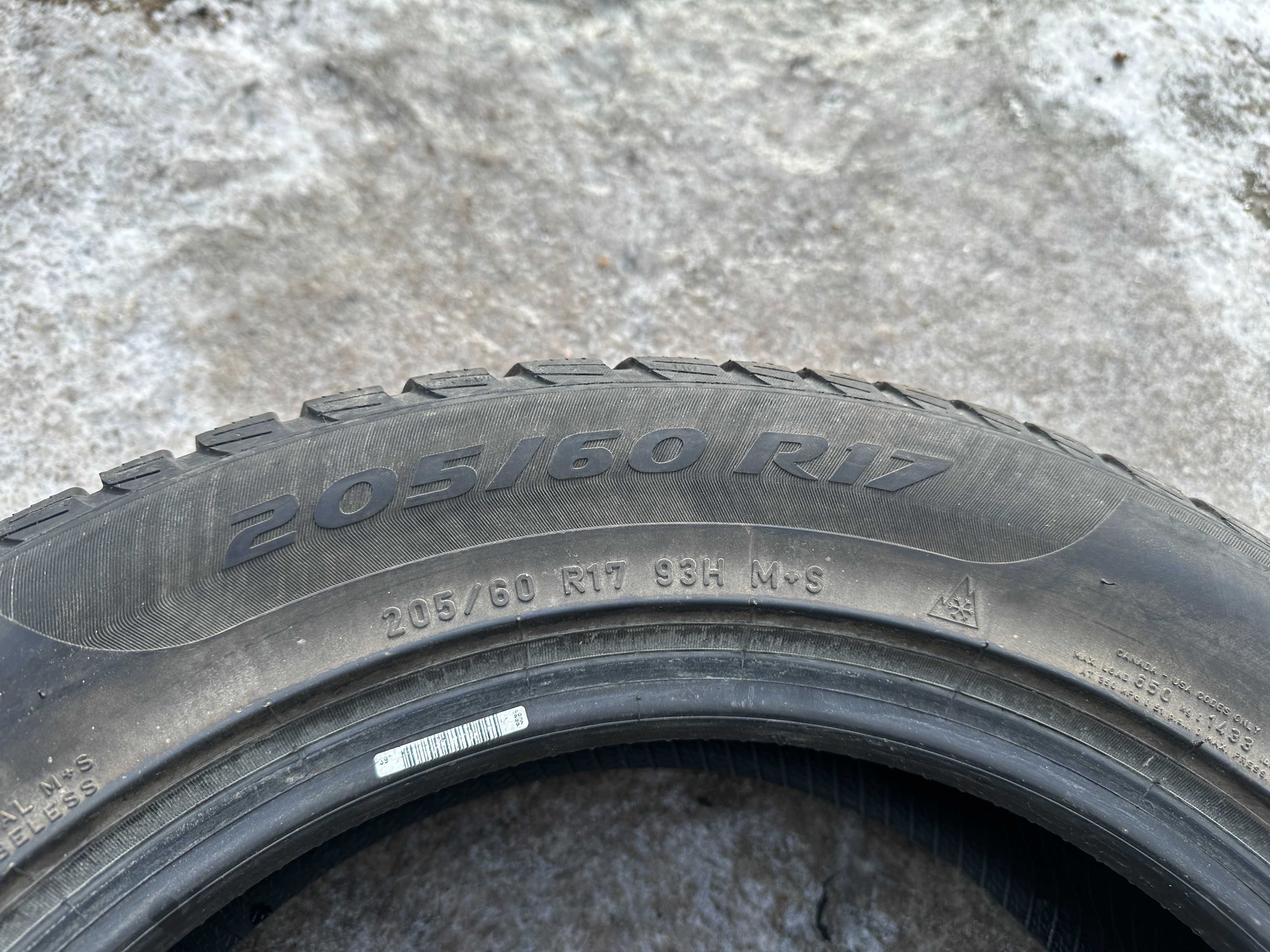 2бр. зимни гуми Pirelli 205/60/17 DOT 2221