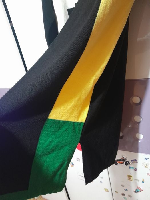 Нова,дълга жилетка