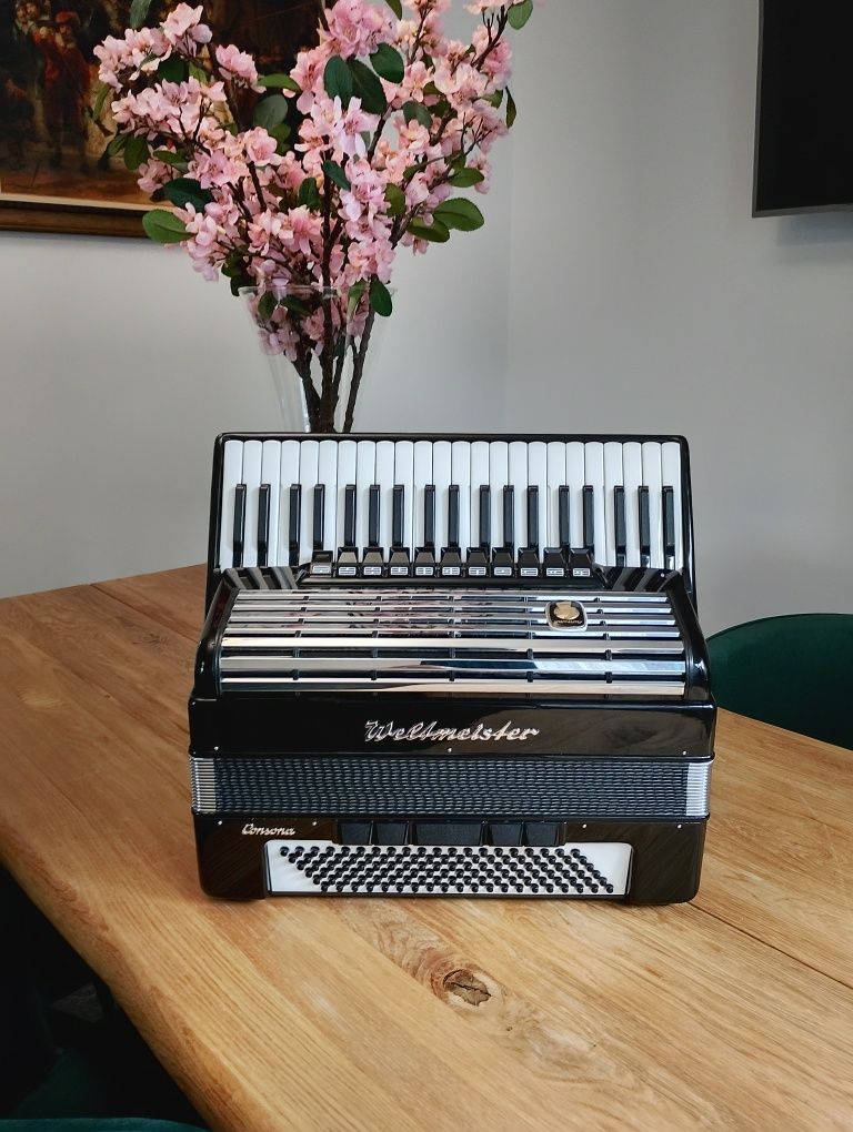 Acordeon Weltmeister Consona (supita) nou !