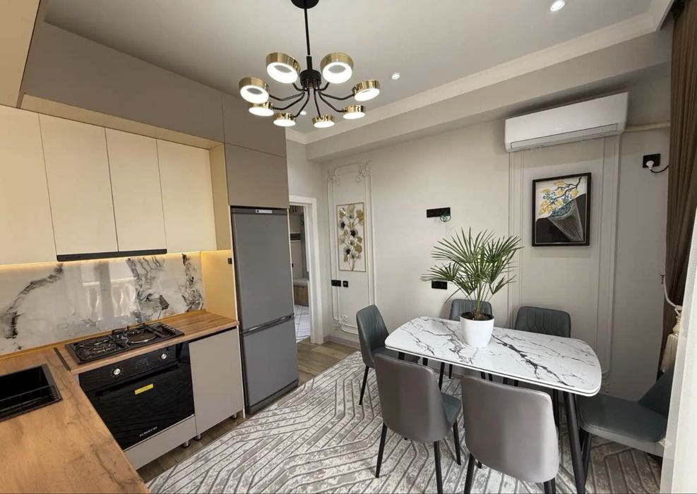 Сдаётся кв ор-р Художников Метро Бий 2/2/4 ро-н Мирзо-Улугбекский! 136