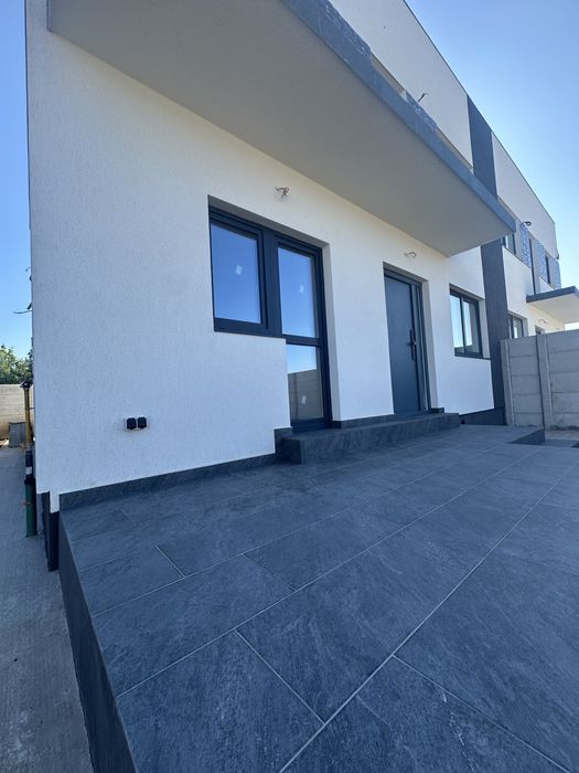 De vanzare casa tip Duplex 280 mp curte/P+1/5 camere/2 bai/145 mp util