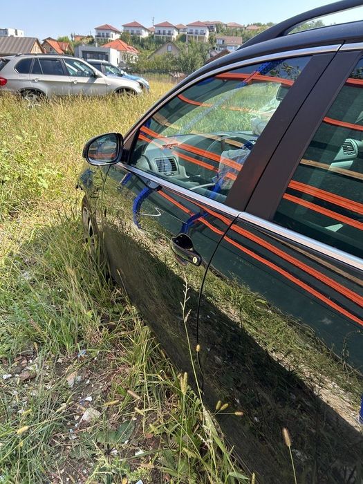 Usa Stanga Fata Volkswagen Golf V Variant 2007 - 2009 Combi 4 Usi NEGRU (1346)