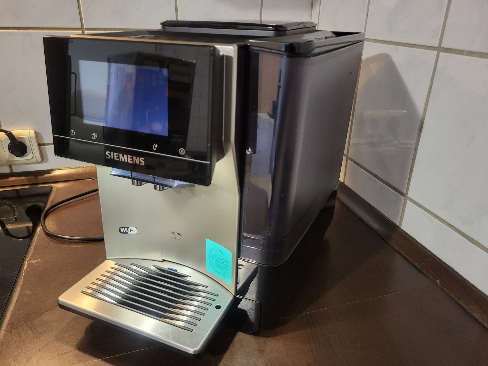 Siemen EQ700 classic  Кафеавтомат Каферобот кафемашина