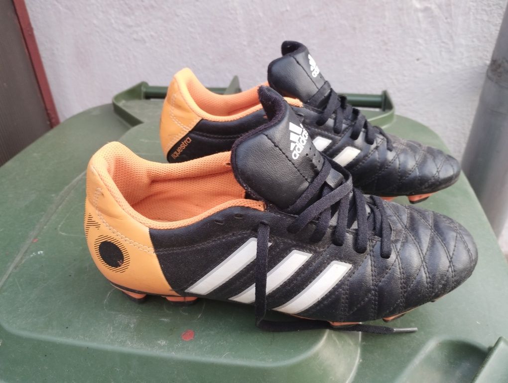 Ghete de fotbal Adidas !!