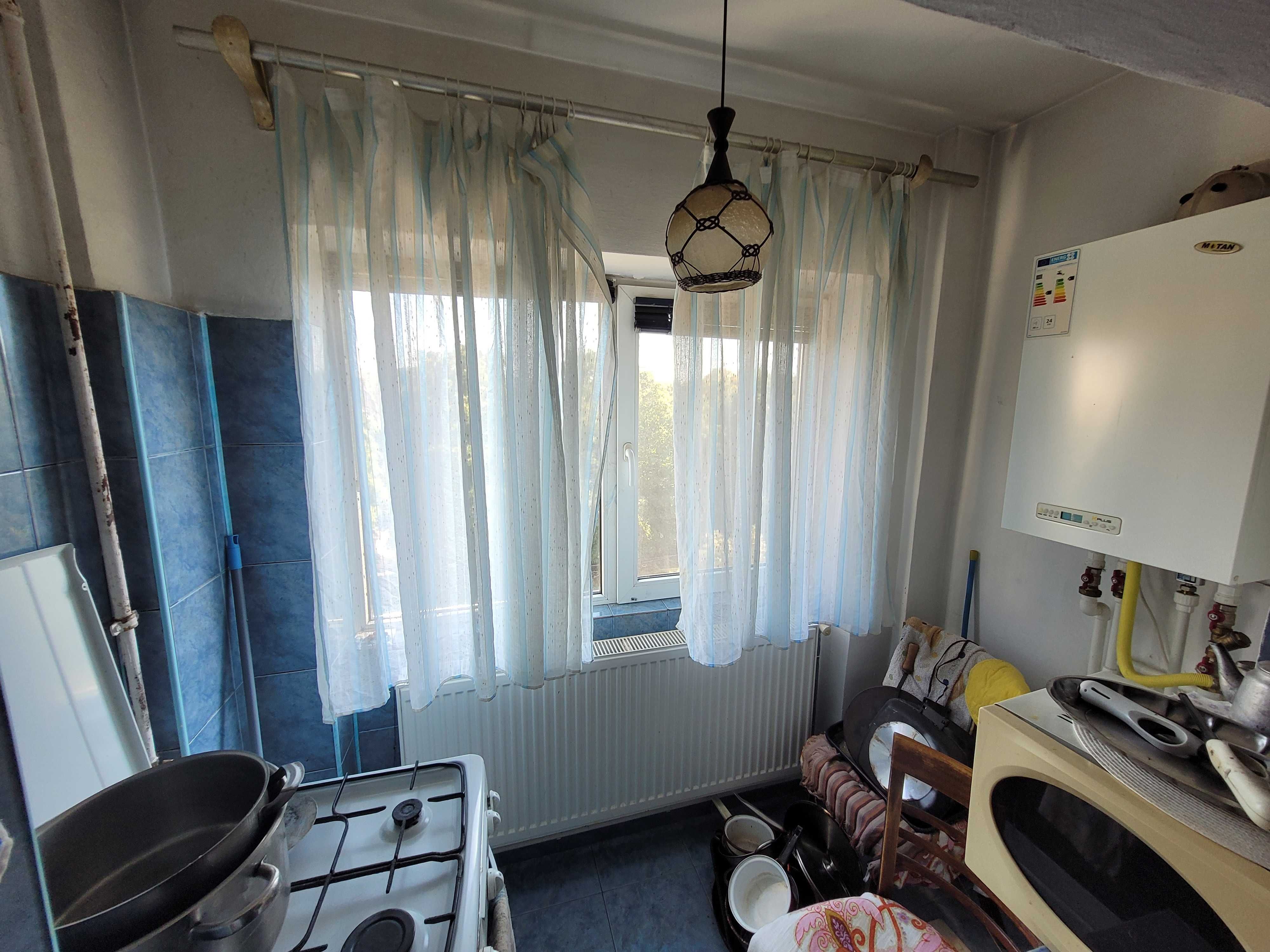Apartament 4 camere, ultracentral, Rosiori de Vede | 79,65 mp utili