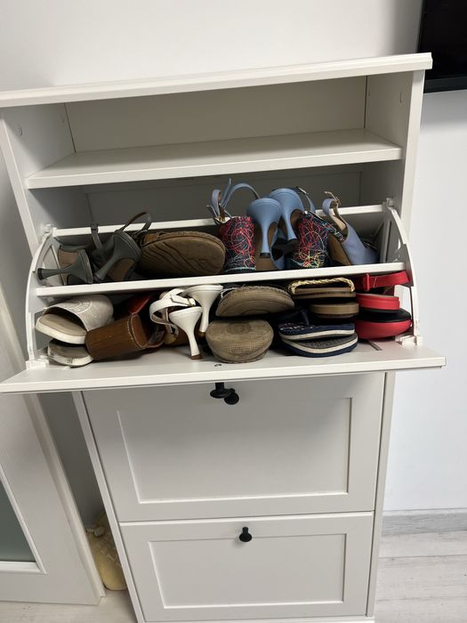 Pantofar cu 3 compartimente duble