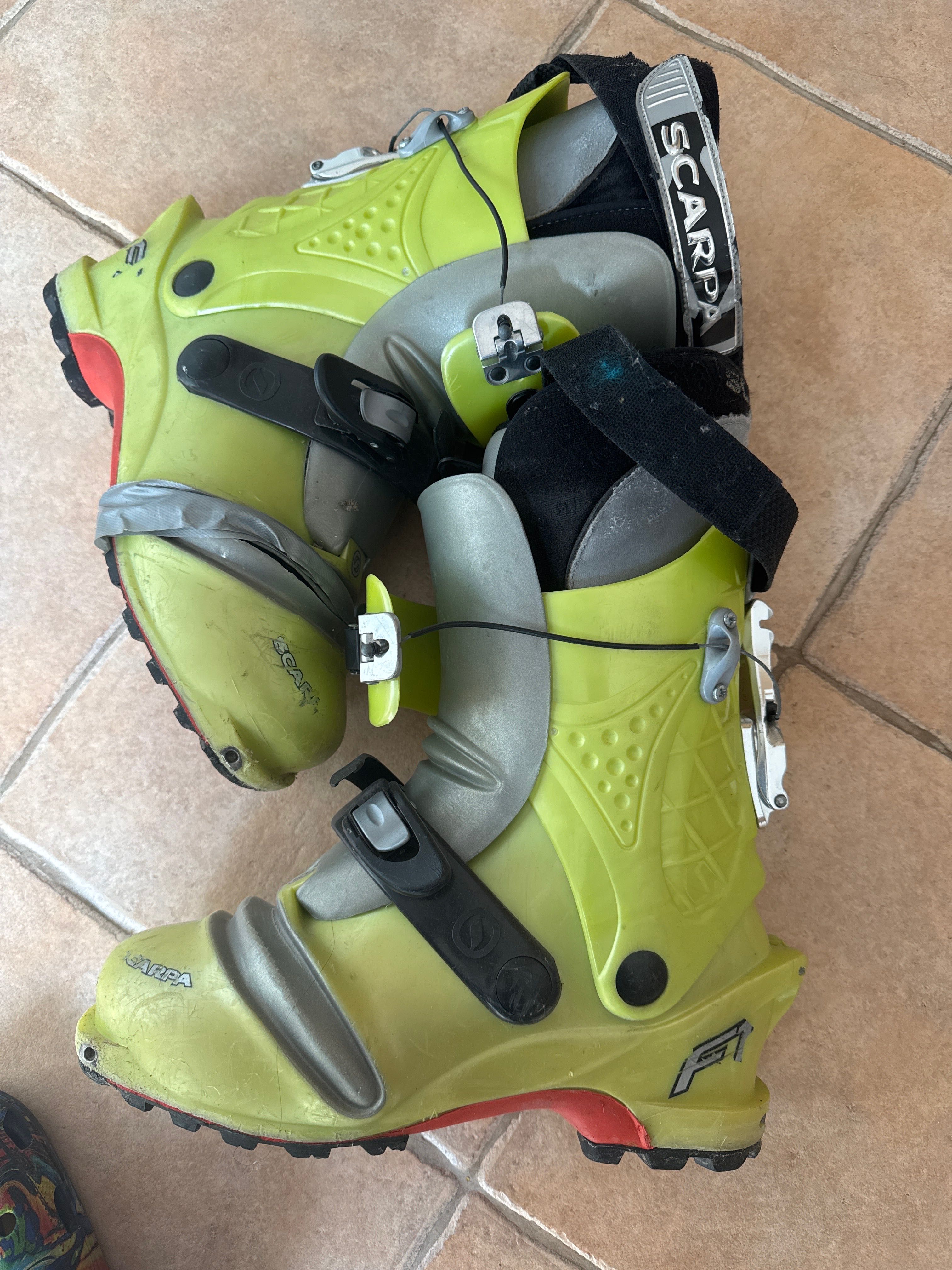 Clăpari tura Scarpa F1 mărime 46
