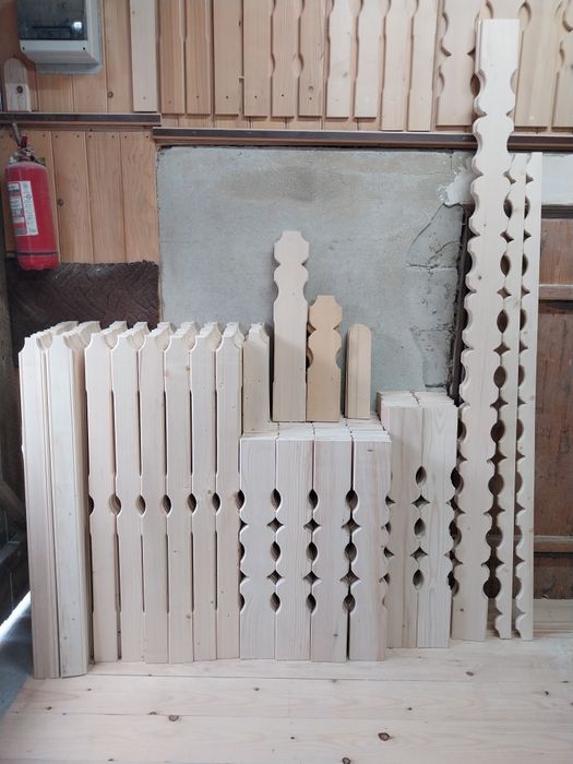 Elemente,ornamente,ptr.gard, terasă, balcon, foișor din material uscat